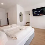 Central Studio Duesseldorf Worringer Strasse Messe